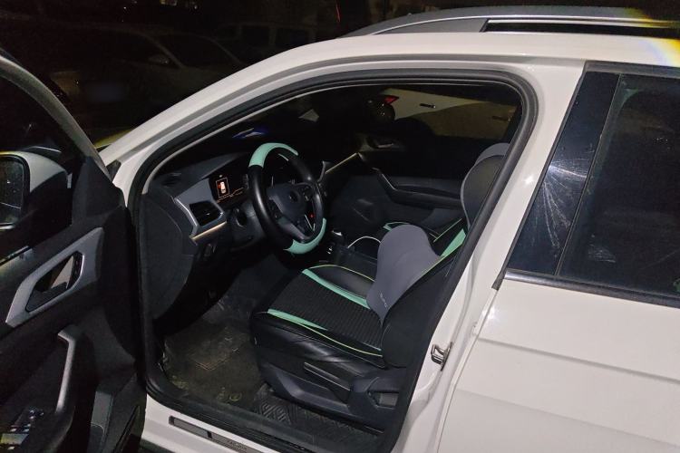 Used Volkswagen Tacqua 2021 280TSI DSG R-Line Connected Version Driver Seat