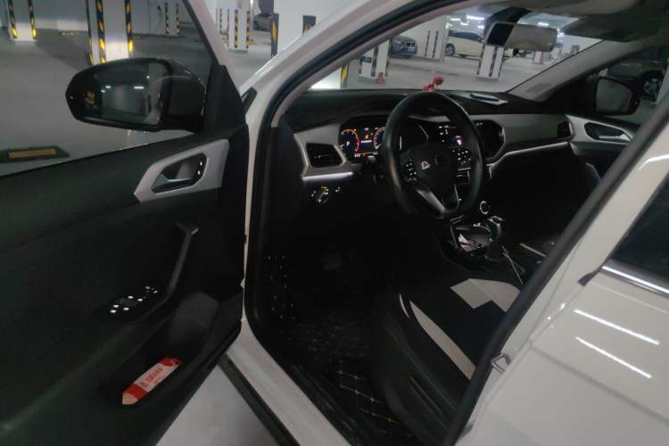 Used Volkswagen Tacqua 2021 1.5L Automatic Yue Zhi Lian Edition Driver Seat