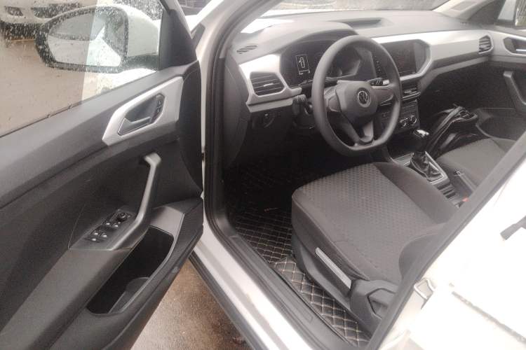 Used Volkswagen Tacqua 2021 1.5L Automatic Shangzhilian Edition Driver Seat