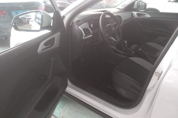 Used Volkswagen Tacqua 2021 1.5L Automatic Yue Zhi Lian Edition Driver Seat