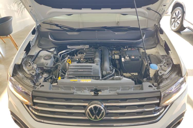 Used Volkswagen Tacqua 2021 280TSI DSG EnjoyPro Smart Connectivity Version Engine Bay