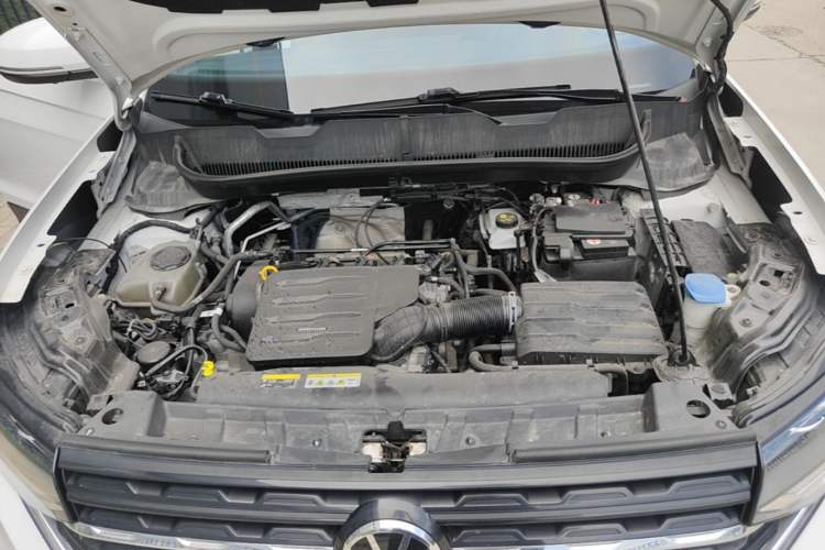 Used Volkswagen Tacqua 2021 1.5L Automatic 30th Anniversary Edition Engine Bay