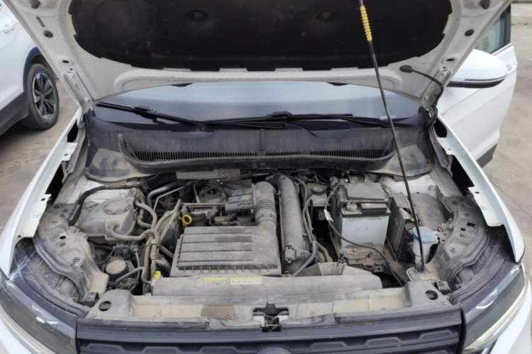 Used Volkswagen Tacqua 2021 200TSI DSG JoyConnect Edition Engine Bay