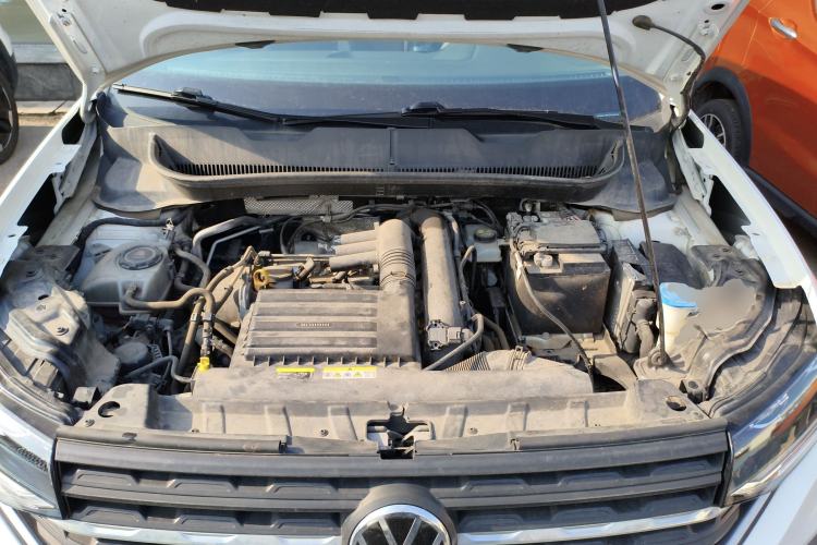 Used Volkswagen Tacqua 2021 200TSI DSG JoyConnect Edition Engine Bay