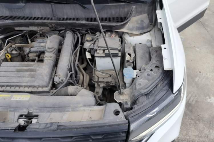 Used Volkswagen Tacqua 2021 200TSI DSG JoyConnect Edition Engine Bay Left