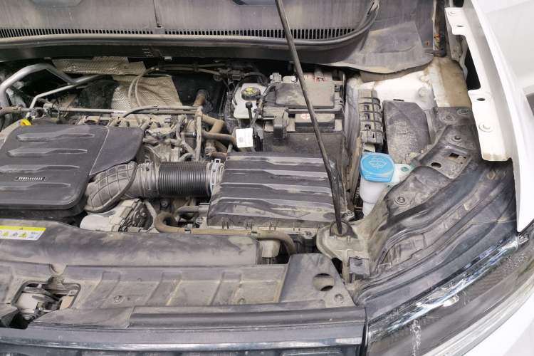 Used Volkswagen Tacqua 2021 1.5L Automatic 30th Anniversary Edition Engine Bay Left