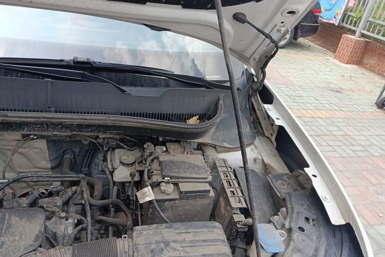 Used Volkswagen Tacqua 2021 1.5L Automatic 30th Anniversary Edition Engine Bay Left