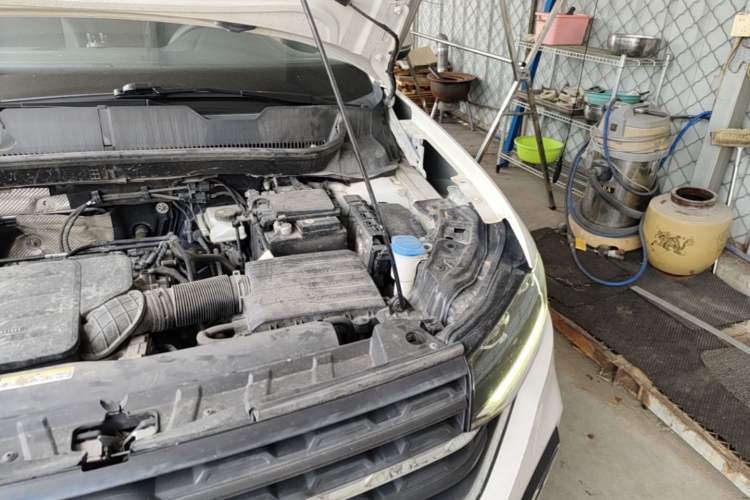 Used Volkswagen Tacqua 2021 1.5L Automatic 30th Anniversary Edition Engine Bay Left