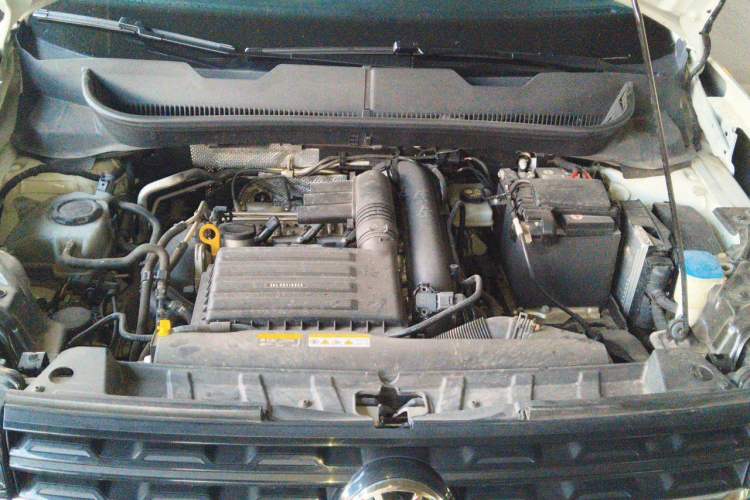 Used Volkswagen Tacqua 2021 200TSI DSG JoyConnect Edition Engine Bay