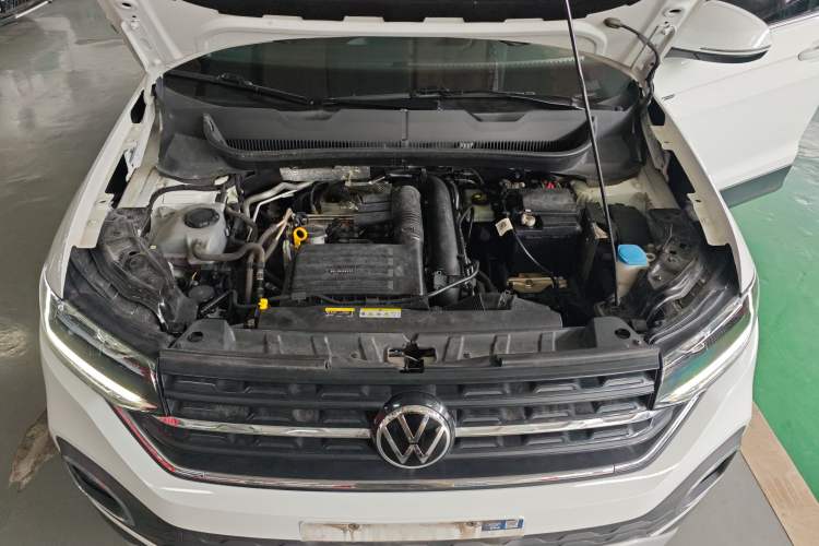 Used Volkswagen Tacqua 2021 200TSI DSG JoyConnect Edition Engine Bay