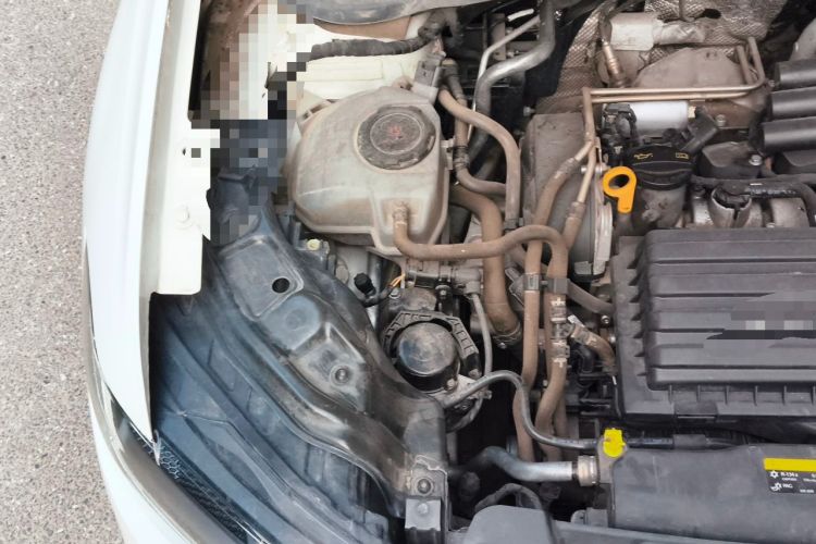 Used Volkswagen Tacqua 2021 200TSI DSG JoyConnect Edition Engine Bay Right