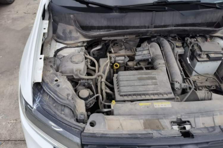 Used Volkswagen Tacqua 2021 200TSI DSG JoyConnect Edition Engine Bay Right
