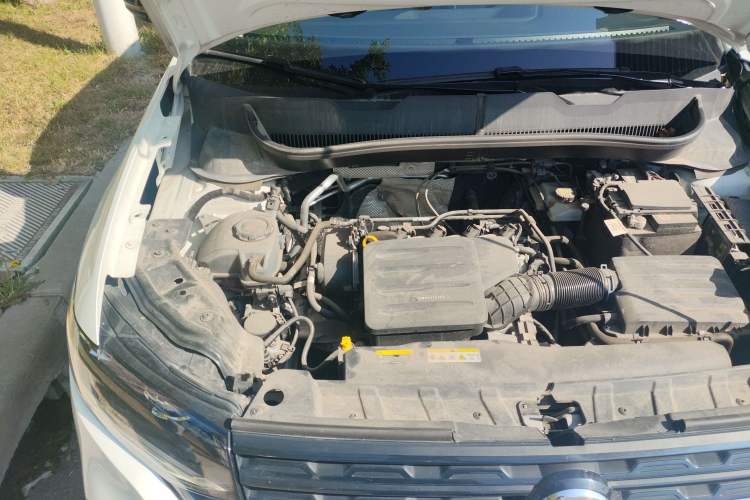 Used Volkswagen Tacqua 2021 1.5L Automatic Yue Zhi Lian Edition Engine Bay Right
