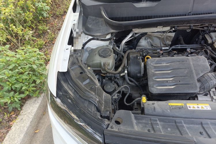 Used Volkswagen Tacqua 2021 1.5L Automatic Yue Zhi Lian Edition Engine Bay Right