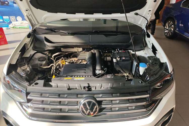 Used Volkswagen Tacqua 2021 280TSI DSG EnjoyPro Smart Connectivity Version Engine Bay