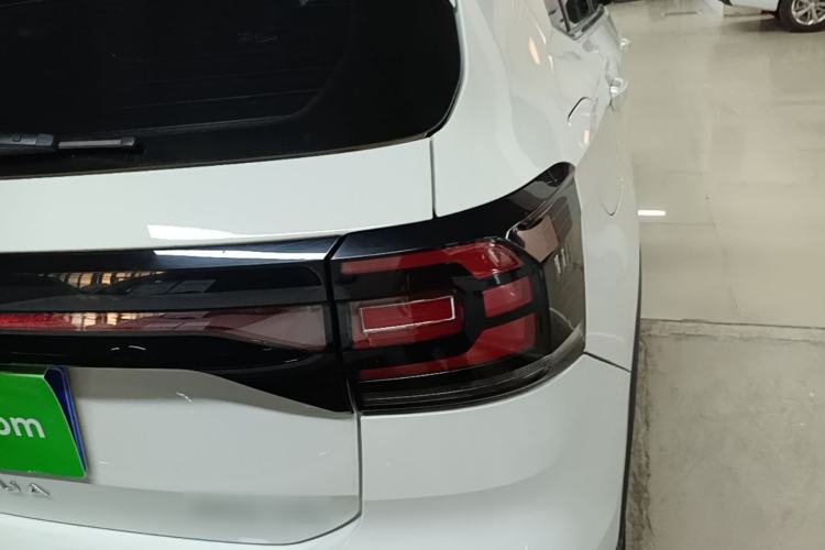 Used Volkswagen Tacqua 2021 200TSI DSG JoyConnect Edition Exterior 3