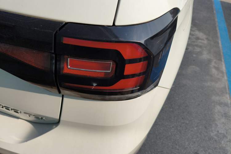 Used Volkswagen Tacqua 2021 200TSI DSG JoyConnect Edition Exterior 6