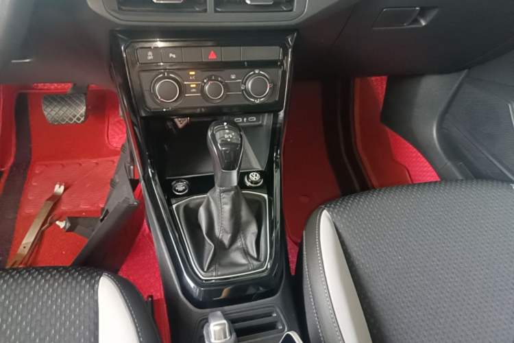 Used Volkswagen Tacqua 2021 1.5L Automatic Yue Zhi Lian Edition Gear Lever