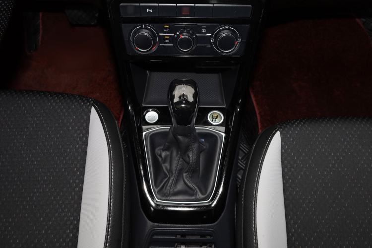 Used Volkswagen Tacqua 2021 1.5L Automatic Yue Zhi Lian Edition Gear Lever