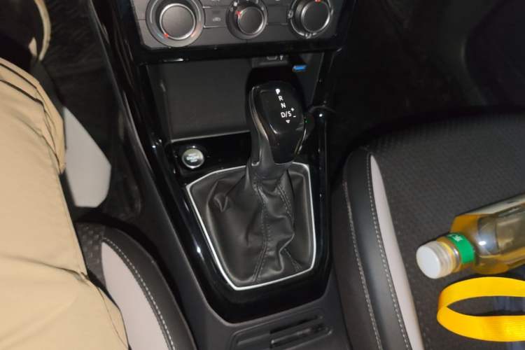 Used Volkswagen Tacqua 2021 1.5L Automatic Yue Zhi Lian Edition Gear Lever