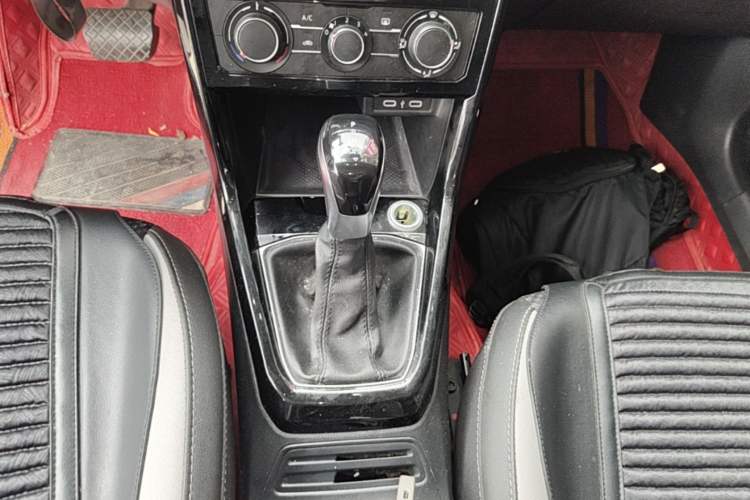 Used Volkswagen Tacqua 2021 1.5L Automatic Yue Zhi Lian Edition Gear Lever