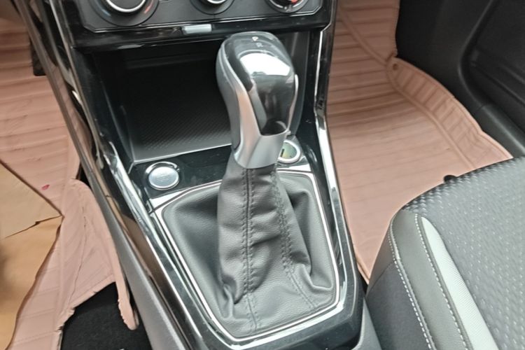 Used Volkswagen Tacqua 2021 1.5L Automatic Yue Zhi Lian Edition Gear Lever