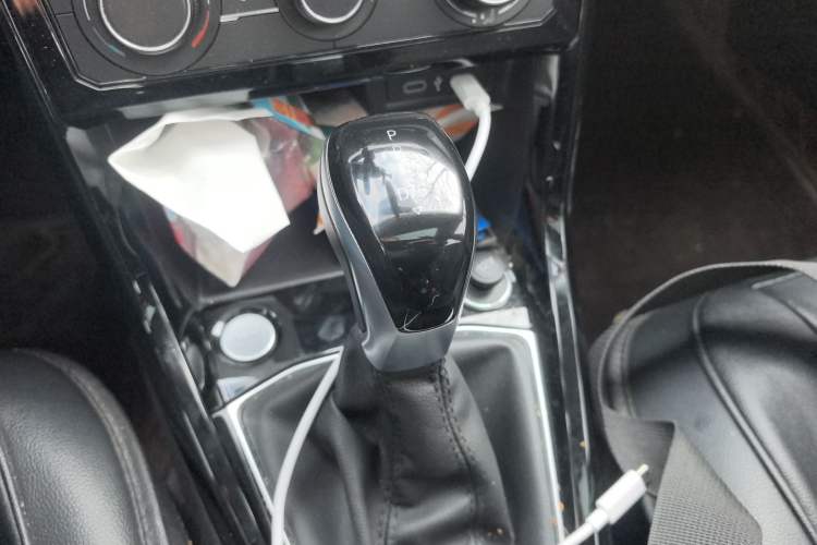 Used Volkswagen Tacqua 2021 1.5L Automatic Yue Zhi Lian Edition Gear Lever