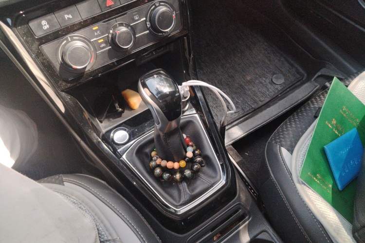 Used Volkswagen Tacqua 2021 1.5L Automatic Yue Zhi Lian Edition Gear Lever