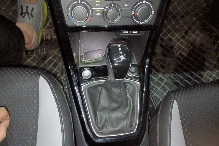 Used Volkswagen Tacqua 2021 1.5L Automatic Yue Zhi Lian Edition Gear Lever