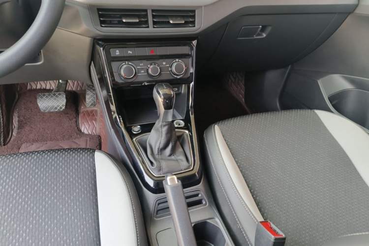 Used Volkswagen Tacqua 2021 1.5L Automatic Yue Zhi Lian Edition Gear Lever