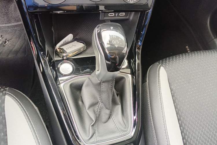 Used Volkswagen Tacqua 2021 1.5L Automatic Yue Zhi Lian Edition Gear Lever