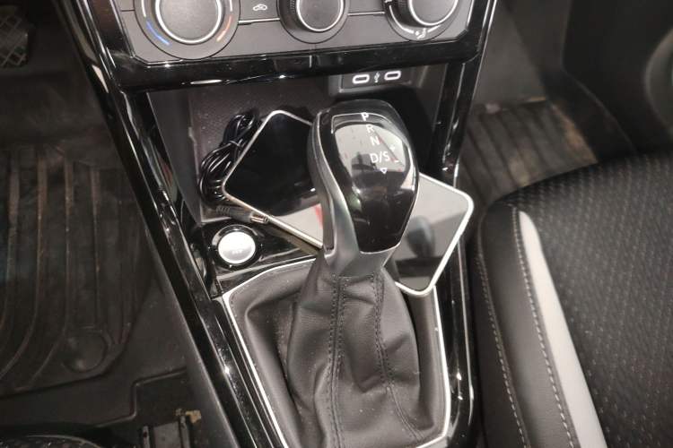 Used Volkswagen Tacqua 2021 1.5L Automatic Yue Zhi Lian Edition Gear Lever