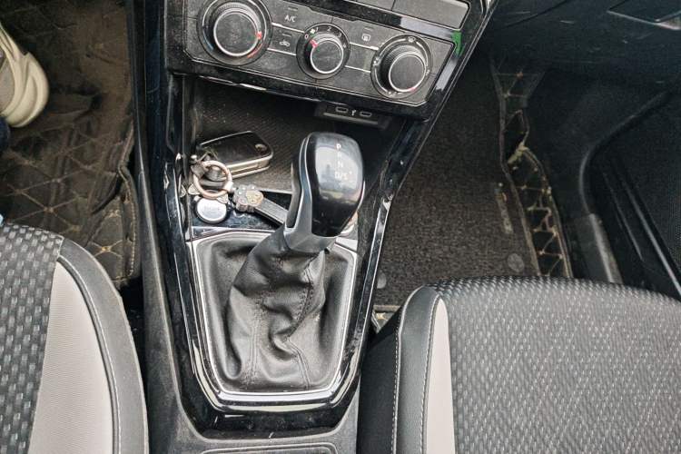 Used Volkswagen Tacqua 2021 1.5L Automatic Yue Zhi Lian Edition Gear Lever