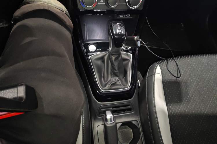 Used Volkswagen Tacqua 2021 1.5L Automatic Yue Zhi Lian Edition Gear Lever