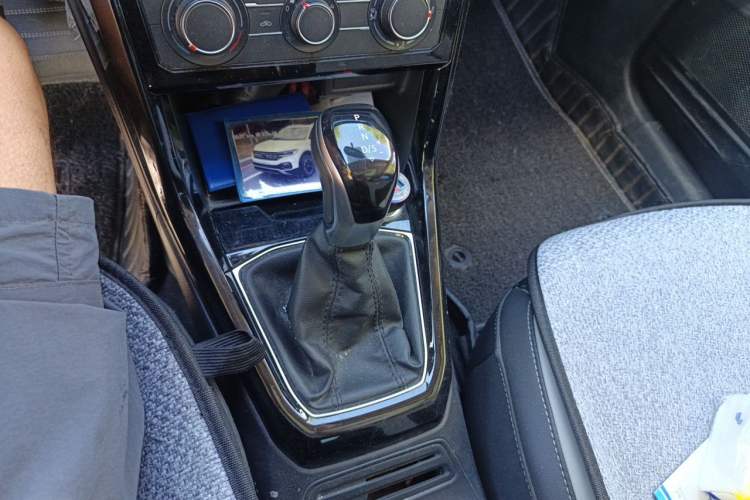 Used Volkswagen Tacqua 2021 1.5L Automatic Yue Zhi Lian Edition Gear Lever