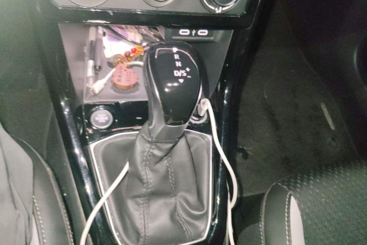 Used Volkswagen Tacqua 2021 1.5L Automatic Yue Zhi Lian Edition Gear Lever