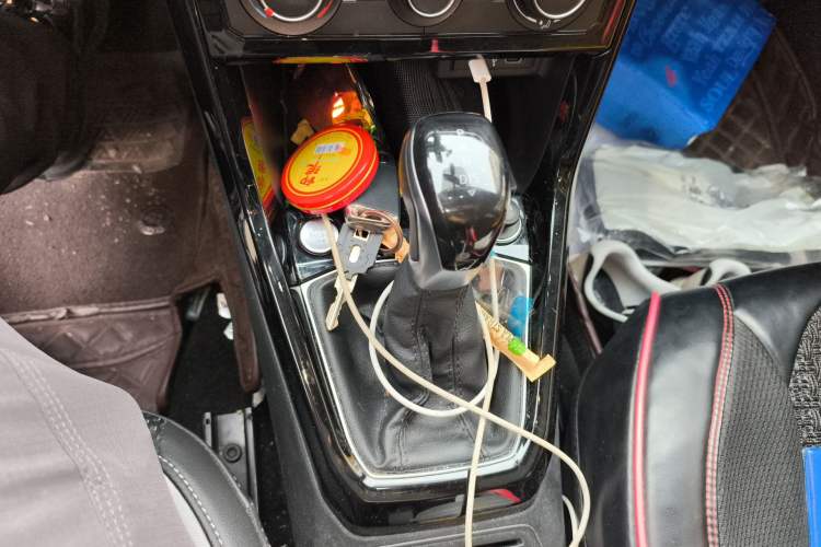 Used Volkswagen Tacqua 2021 1.5L Automatic Yue Zhi Lian Edition Gear Lever