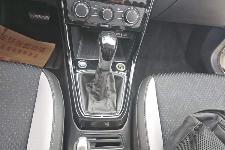Used Volkswagen Tacqua 2021 1.5L Automatic Yue Zhi Lian Edition Gear Lever