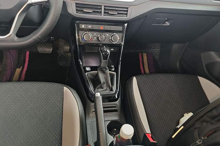Used Volkswagen Tacqua 2021 1.5L Automatic Yue Zhi Lian Edition Gear Lever