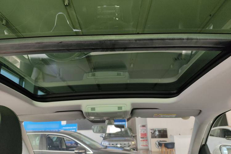 Used Volkswagen Tacqua 2021 280TSI DSG EnjoyPro Smart Connectivity Version Headliner