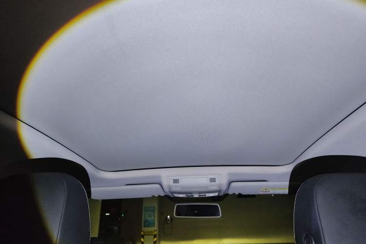 Used Volkswagen Tacqua 2021 280TSI DSG R-Line Connected Version Headliner