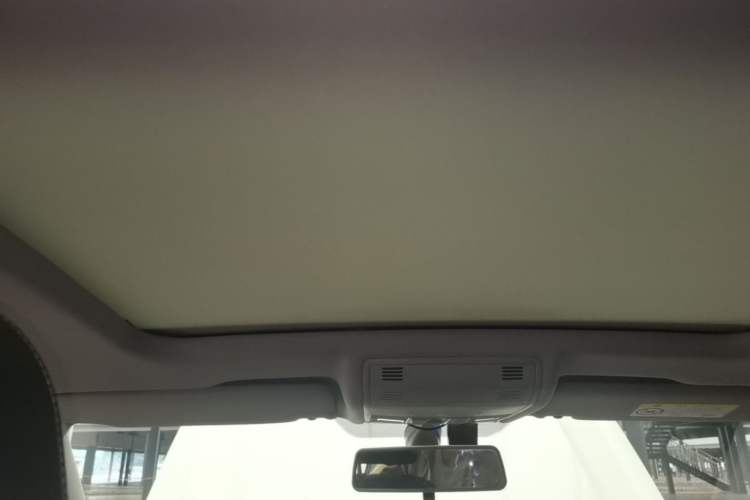Used Volkswagen Tacqua 2021 1.5L Automatic Yue Zhi Lian Edition Headliner