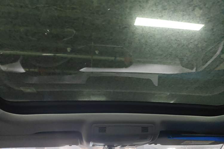 Used Volkswagen Tacqua 2021 1.5L Automatic 30th Anniversary Edition Headliner