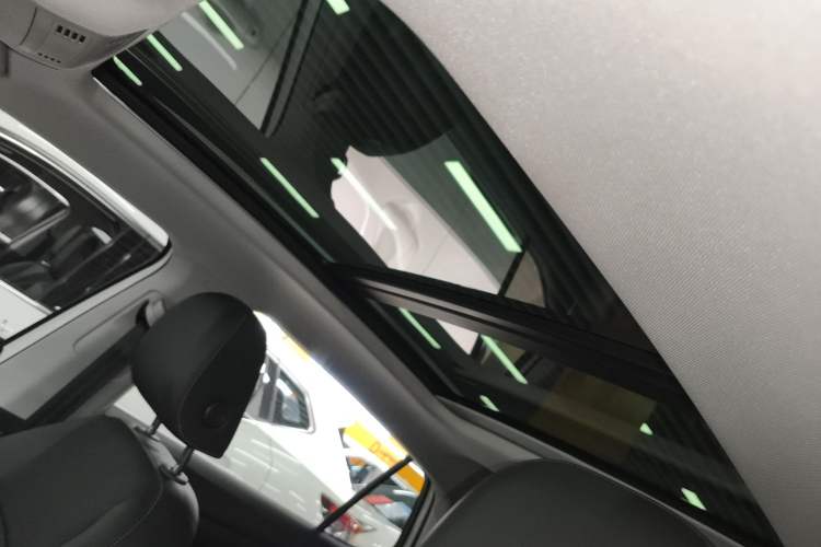 Used Volkswagen Tacqua 2021 1.5L Automatic Yue Zhi Lian Edition Headliner