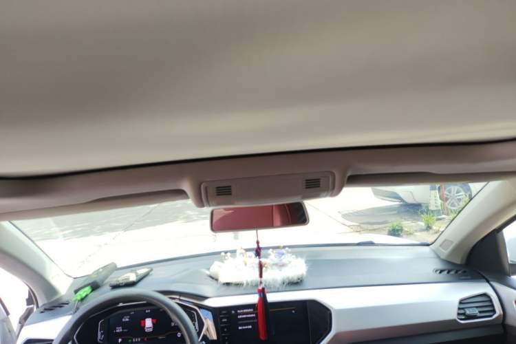 Used Volkswagen Tacqua 2021 1.5L Automatic Yue Zhi Lian Edition Headliner