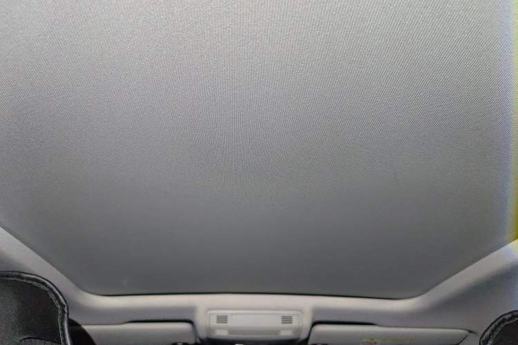 Used Volkswagen Tacqua 2021 280TSI DSG R-Line Connected Version Headliner