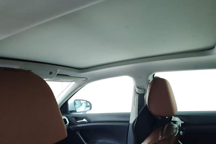 Used Volkswagen Tacqua 2021 1.5L Automatic Yue Zhi Lian Edition Headliner
