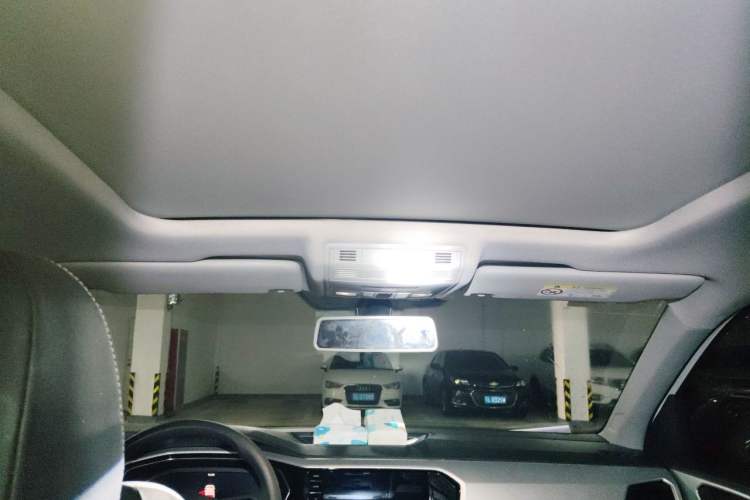 Used Volkswagen Tacqua 2021 1.5L Automatic Yue Zhi Lian Edition Headliner