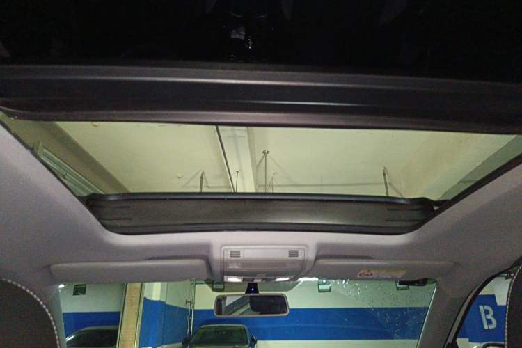 Used Volkswagen Tacqua 2021 1.5L Automatic Yue Zhi Lian Edition Headliner
