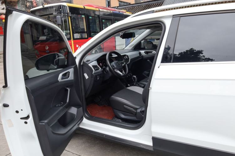 Used Volkswagen Tacqua 2021 1.5L Automatic Yue Zhi Lian Edition Interior 1
